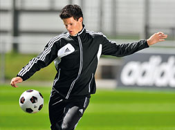 Adidas Condivo 12 Polyesteranzug Den Adidas Condivo 12 Polyesteranzug als Teamsport Trainingsanzug bestellen