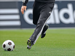 Adidas Codnivo 12 Sweathose bestellen Die Adidas Sweathose Condivo 12 online bestellen