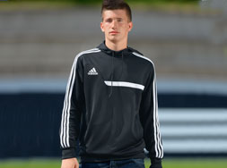 Das Adidas Tiro 13 Hooded Top für Vereine oder Sportler Adidas Hooded Top der Teamsport Linie online bestellen