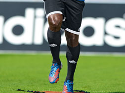 Adidas Tiro 13 Training Short der Teamsport Line Die Adidas Tiro 13 Training Short bestellen