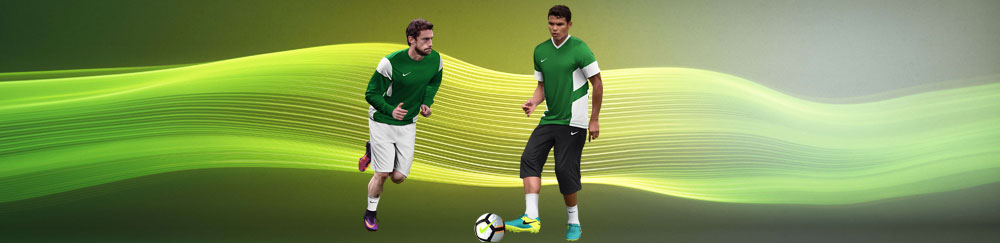 Nike Academy 14 Sportbekleidung für Mannschaften und Verein Die Nike Academy 14 Teamline Sportbekleidung für Verein