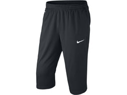 Die Nike Libero 3/4 Knit Pant kaufen Nike Libero 3/4 Knit Pant als Training Short mit längerem Schnitt. Nike 3/4 Short