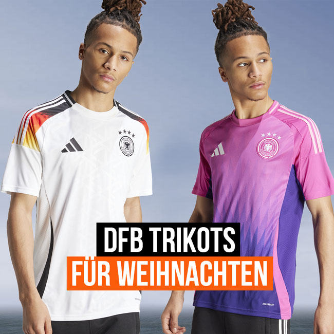 Sicher dir jetzt noch schnell eines der gefragten Deutschland Trikots für Weihnachten.