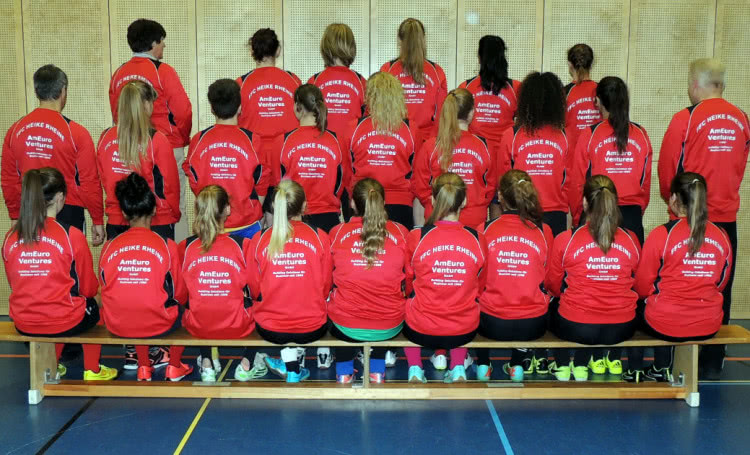 Die Damen Sportbekleidung des FFC Heike Rheine mit Vereinsnamen