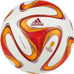 Der Adidas Europa League Spielball OMB mit Brazuca Panelen