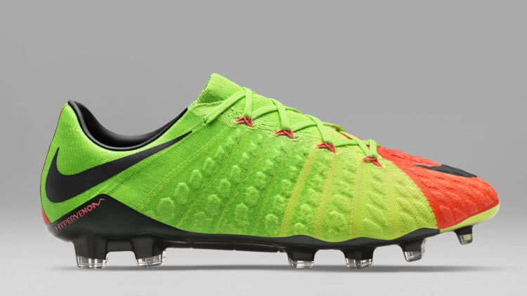 nike hypervenom mit socken
