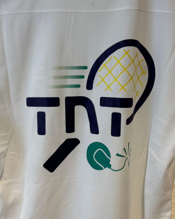 weiße Nike Tennis Trikot Shirt mit Logo Druck in Farbe
