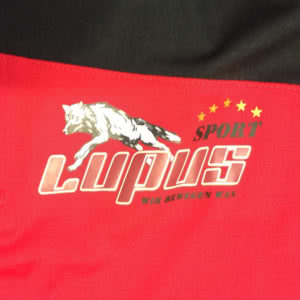Das Lupus Sport Logo für die Erima Poloshirts