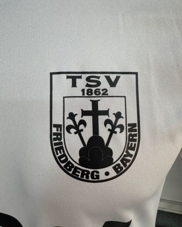 Spieler Trikot mit Vereinslogo Bedruckung in schwarz