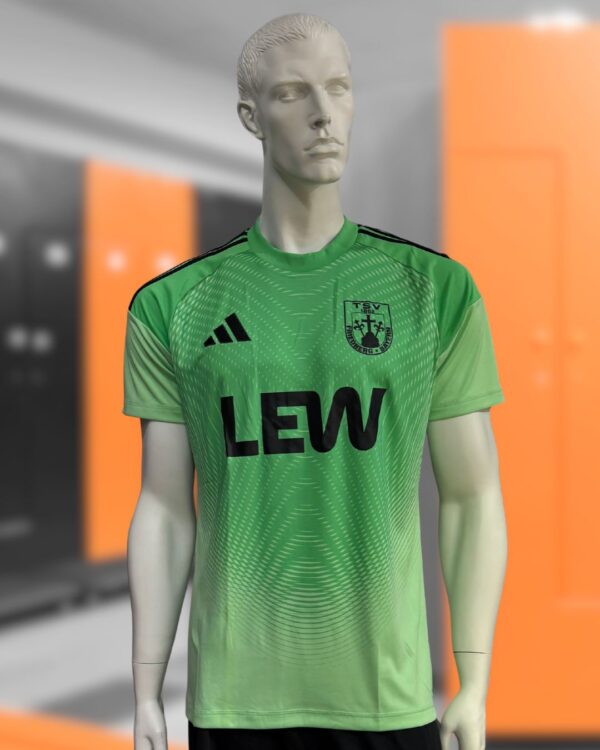 Torwart Trikot mit Sponsoren Werbung auf der Brust