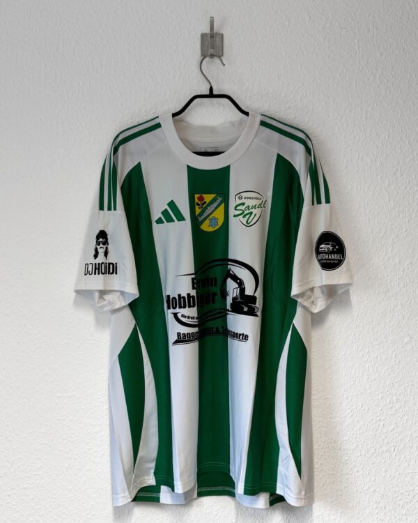 Der Trikot Druck auf Brust und Arm