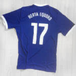 Die Trikot Bedruckung des Hertha Equord mit Vereinsnamen