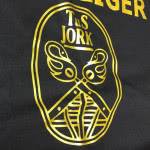 Die TuS York T-Shirts mit Vereinslogo Aufdruck in gold