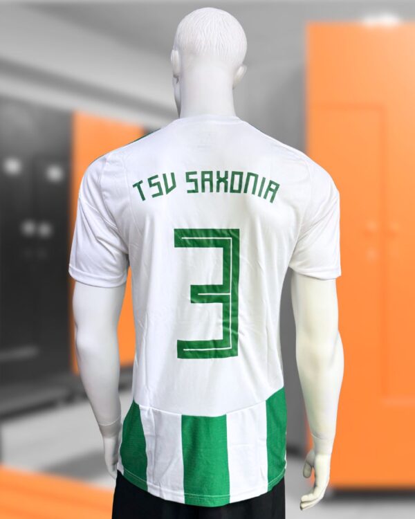 Die Vereinsname und Nummern Bedruckung auf den Trikots