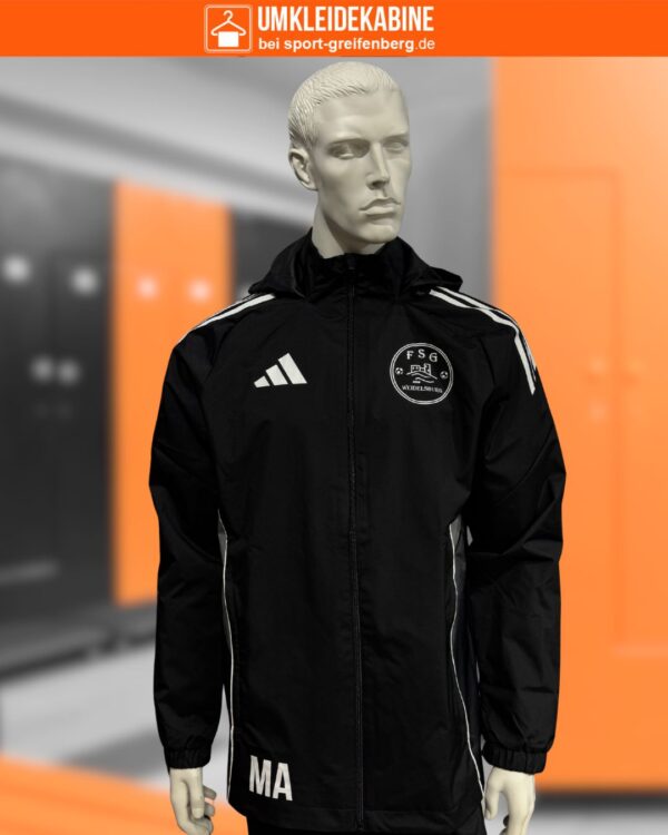 Die adidas Allwetterjacken mit eigener Bedruckung