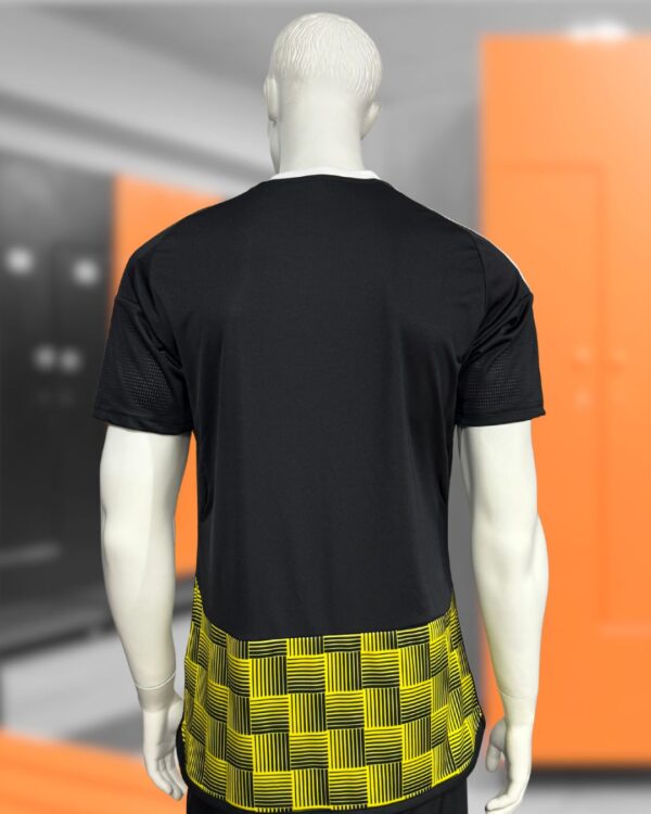Das adidas Locker Room Trikot United