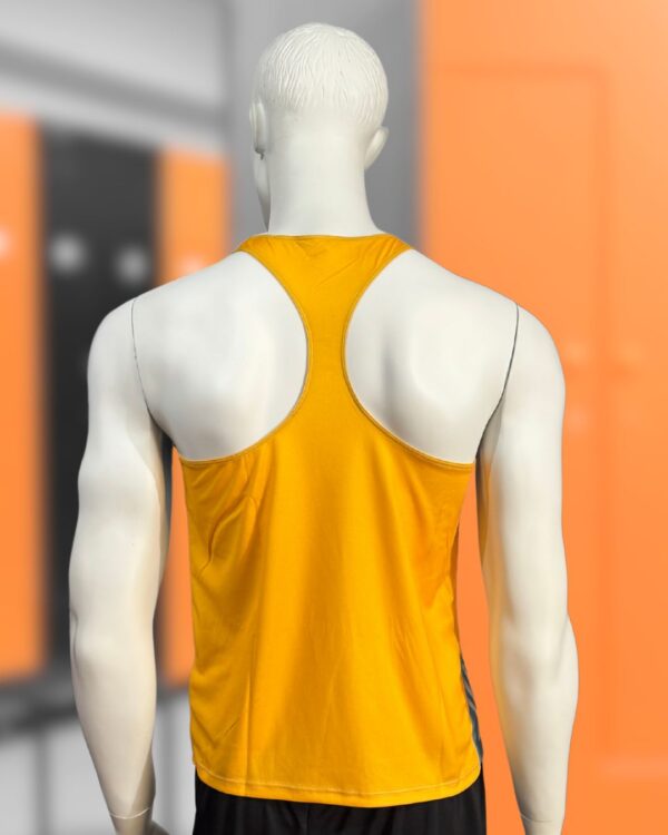 Das adidas Locker room Laufbekleidung mit eigenem Design