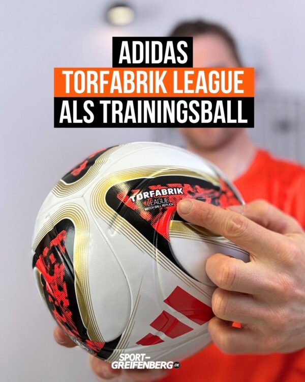 der adidas Torfabrik League 2026-27 Bundesliga als Trainingsball für den Rasen und Kunstrasen