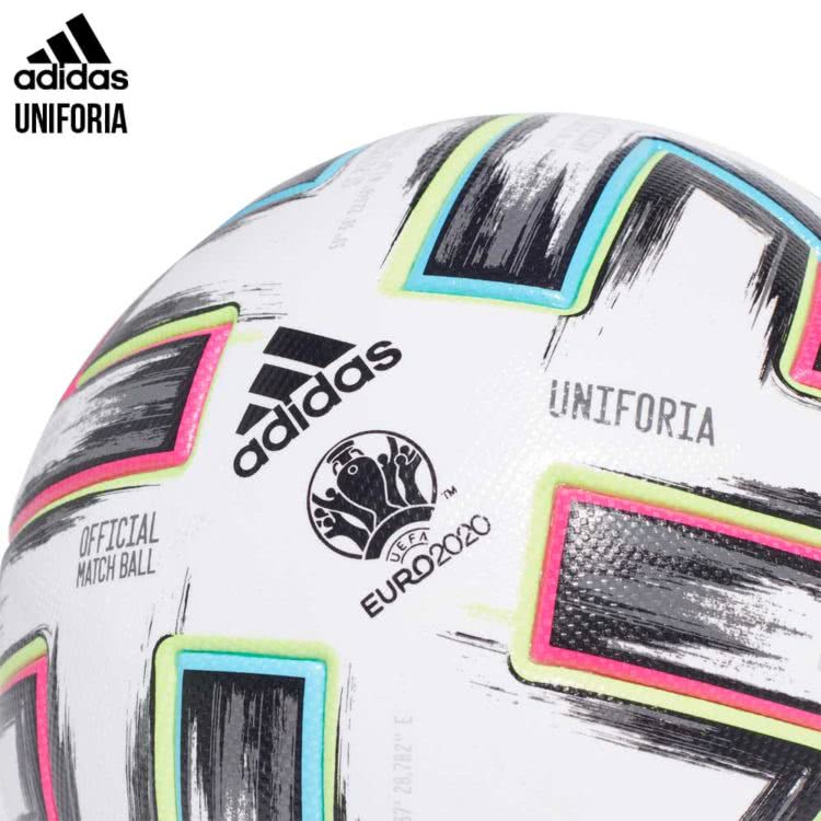 Mit dem adidas Uniforia Pro gibt es den Spielball