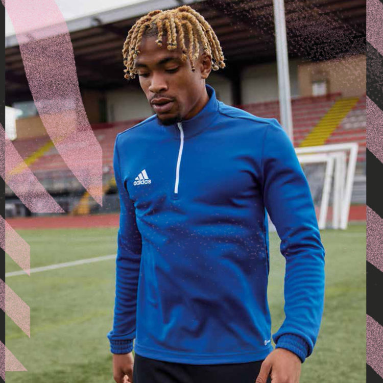 das blaue adidas Entrada 22 Training Top aus dem Teamwear Katalog