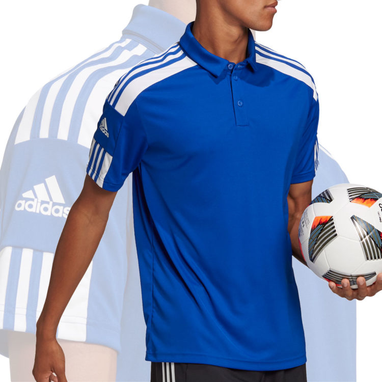 Das blaue adidas Squadra 21 Polo Shirt mit normalen Polokragen