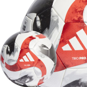 Der adidas Tiro Pro Spielball als Match Ball des Teamsport