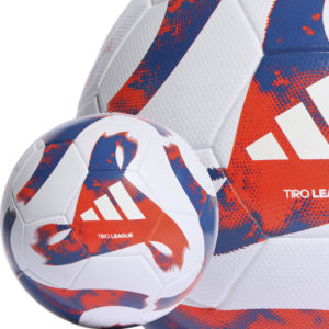 der adidas Tiro League TSBE als geklebter Trainingsball