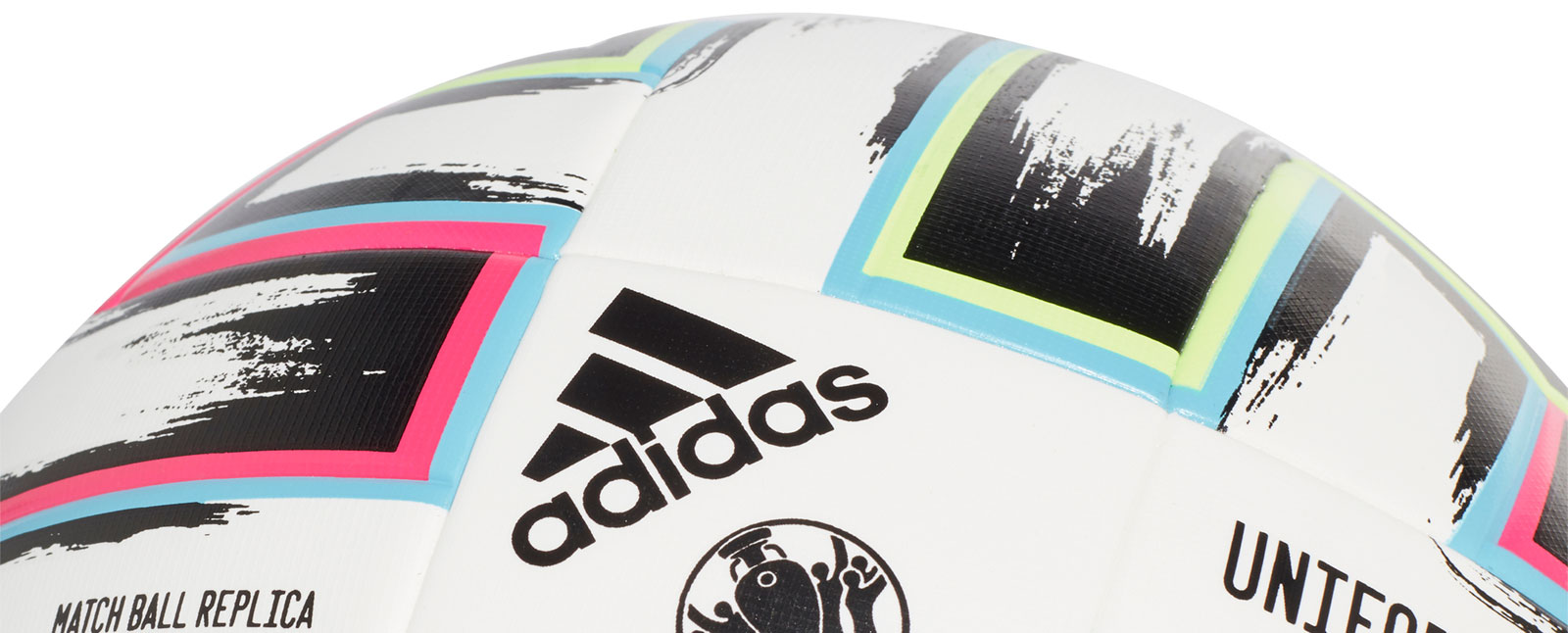 der adidas Trainingsball der EM als League oder Club