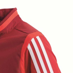 Der adidas Trainingsanzug mit Streifen aus der Tiro 19 Linie