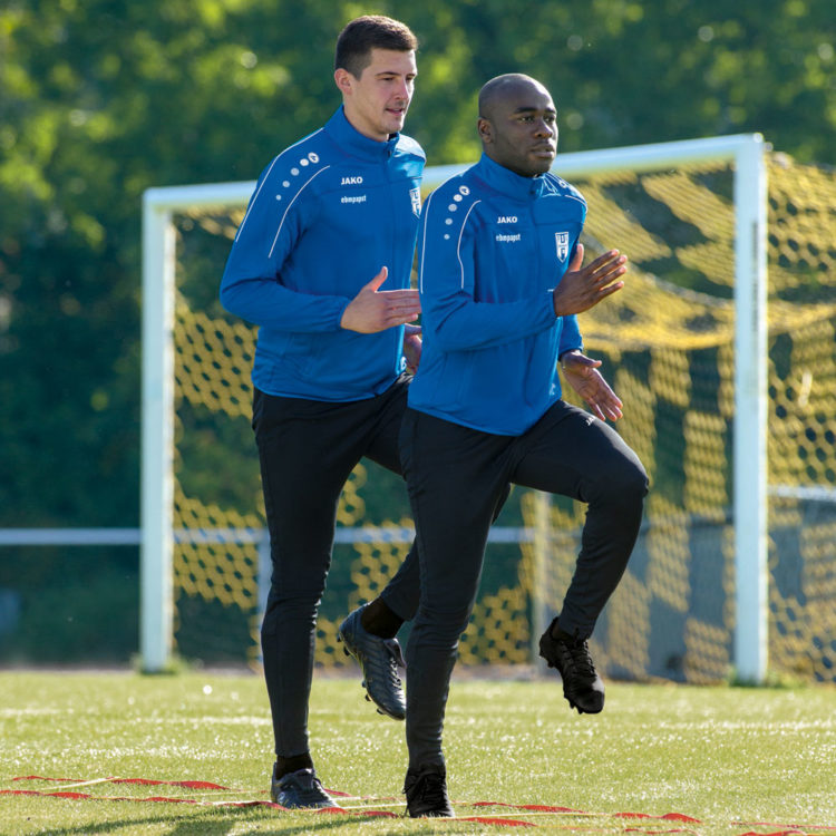 der Jako Arbeitstrainer Trainingsanzug als Sportanzug