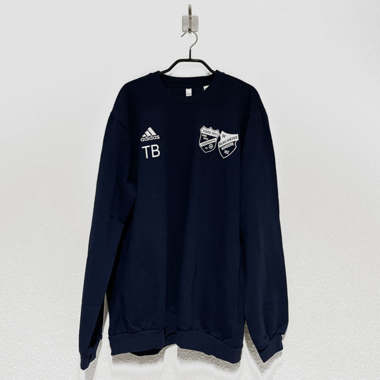 die blauen adidas Sweat Tops mit 2 Vereinslogos auf der Brust