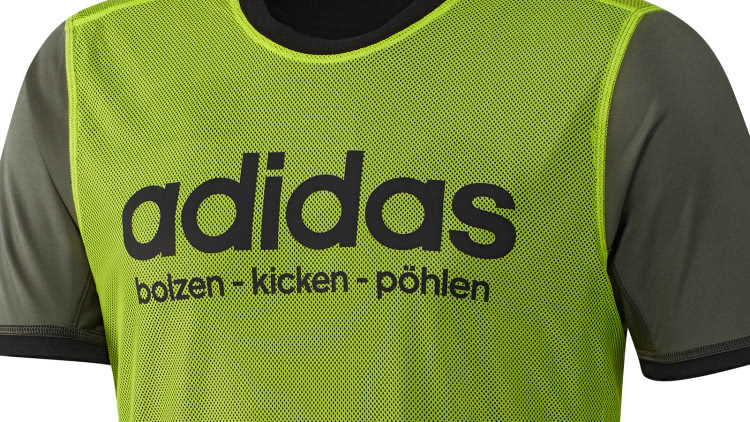 Bolzen Kicken Pöhlen beim adidas DFB Trikot Away 2016/2017