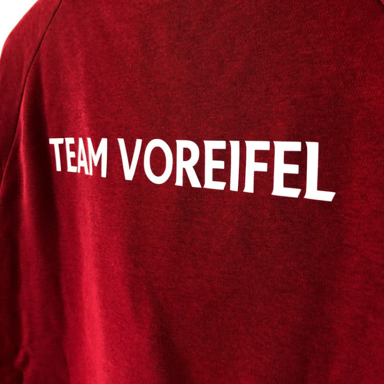 Das Club Sweatshirt mit Teamnamen als Plastisoldruck