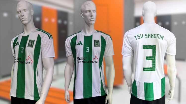 Die gruen weiss gestreiften trikots des tsv saxonia von adidas