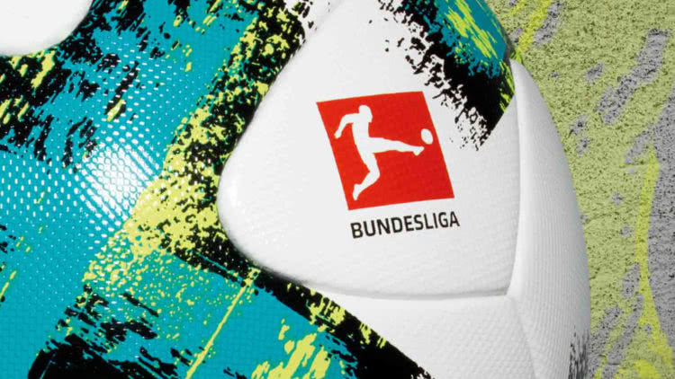 mit welchem Fußball die Bundesliga Mannschaften wirklich trainieren und spielen.