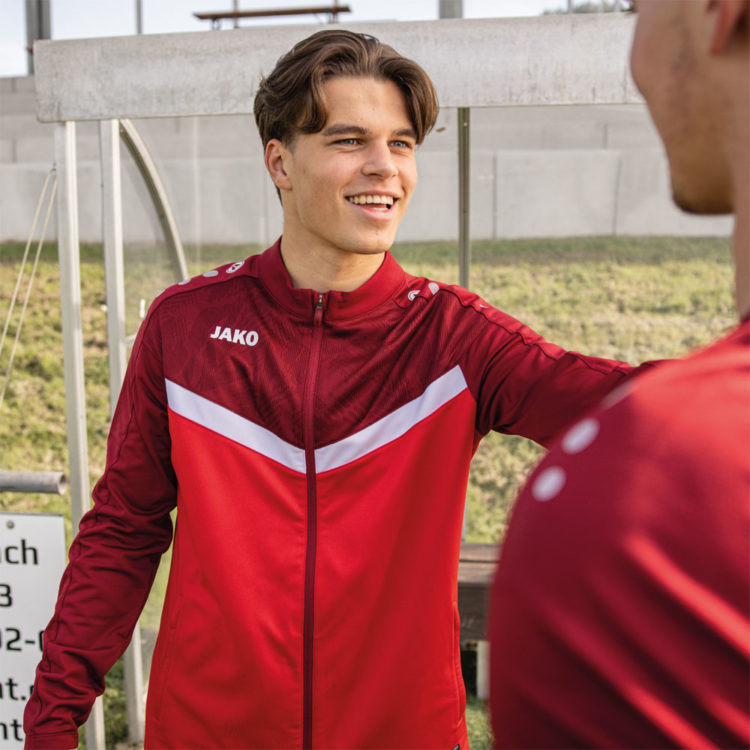 die neue Jako Sportbekleidung für 2024/2025 mit der Iconic Trainingsjacke