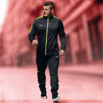 Der Nike Team Club Trainingsanzug mit Trainer Jacket und Trainer Pant