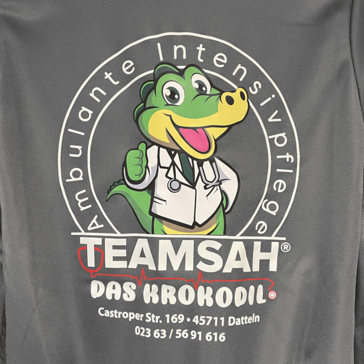 Das teamsah Logo auf den Trainingsjacken in Farbe