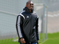 Adidas Condivo 14 Stadionjacke online kaufen Adidas Condivo 14 Stadionjacke für Sportler oder auch Vereine kaufen