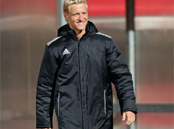 Adidas Core 11 Manager Jacke als Winterjacke bestellen Winterjacke- Die Adidas Manager Jacke Core 11 kaufen