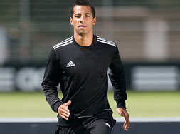 Adidas Core 11 Sweat kaufen Für die Trainingsbekleidung das Adidas Core 11 Sweat kaufen
