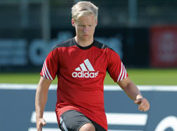 Das Adidas Sereno 14 Training Jersey als Sport T-Shirt der Teamline Adidas Sereno 14 Training Jersey für den Teamsport