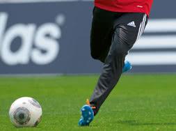 Die Adidas Sereno 14 Trainingshose im Sportartikel Versand Adidas Sereno 14 Trainingshose bestellen