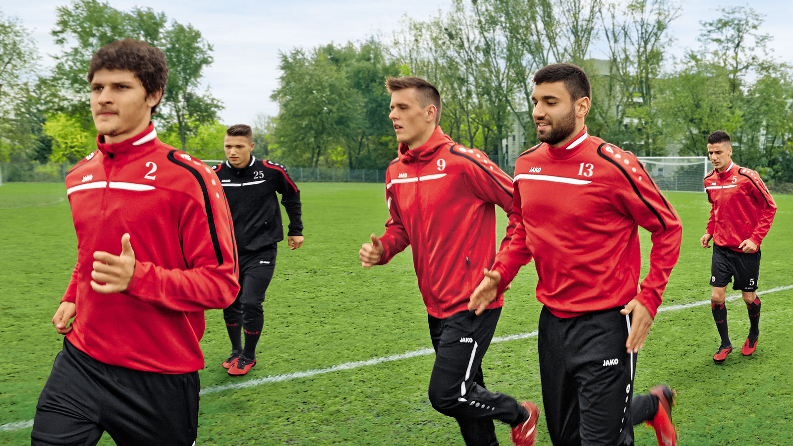 Die Jako Copa Sportbekleidung und Sportartikel der kompeltten Teamline Jako Copa Teamline Sportbekleidung für Vereine und Mannschaften