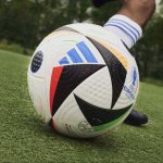 10er adidas Fussballliebe Pro EM 2024 Ballpaket